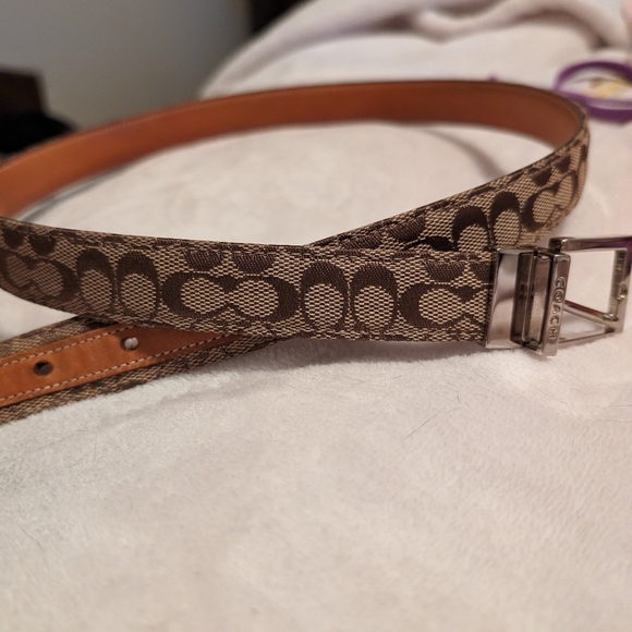 Ladies Coach belt 35" new condition - Picture 3 of 3